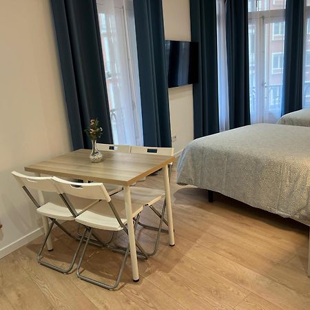 Room Plaza Espana Madrid Exterior photo