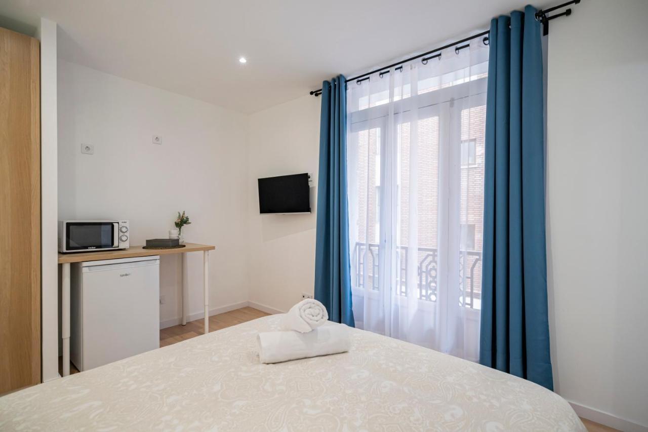 Room Plaza Espana Madrid Exterior photo
