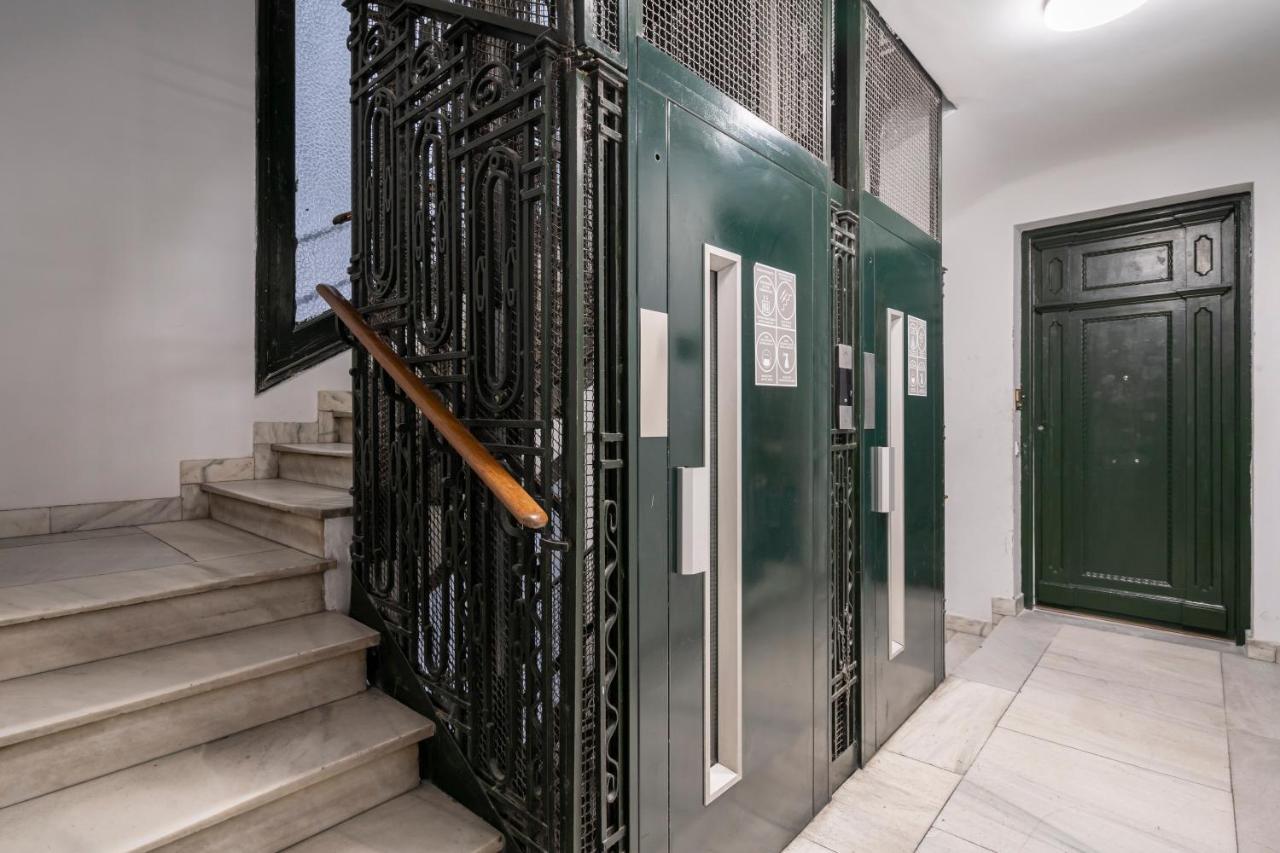 Room Plaza Espana Madrid Exterior photo